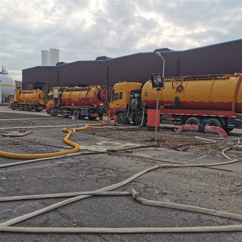 石景山污水池清理